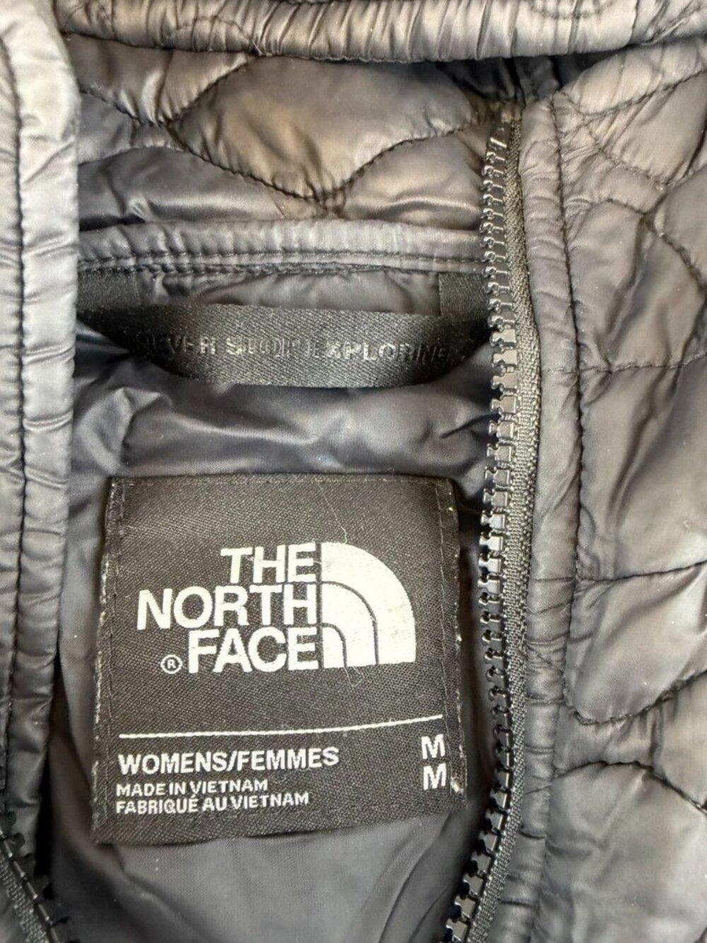 The North Face Black Women's Thermoball Parka Coat Size M - Picture 3 of 9